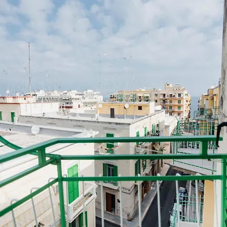 아파트 Ariadimare